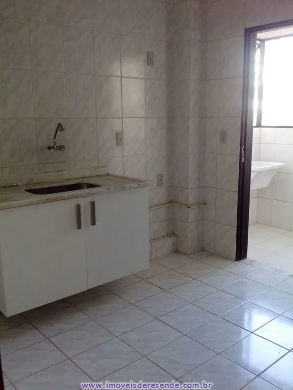 Foto 1 de 9 - Apartamento para aluguel em Morada do Castelo